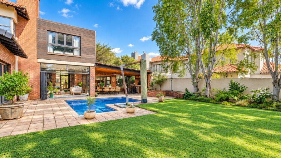 5 Bedroom Property for Sale in Xanadu Nature Estate North West